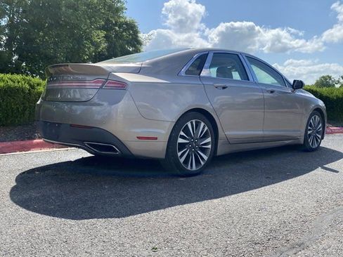 Used 2018 Lincoln MKZ Select w/ Select Plus Package AWD/4WD image 3