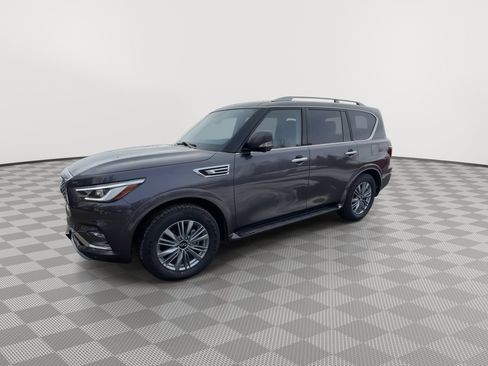 Used 2024 INFINITI QX80 Luxe AWD/4WD image 4