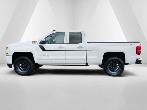 Used 2018 Chevrolet Silverado 1500 LT w/ All Star Edition image 4