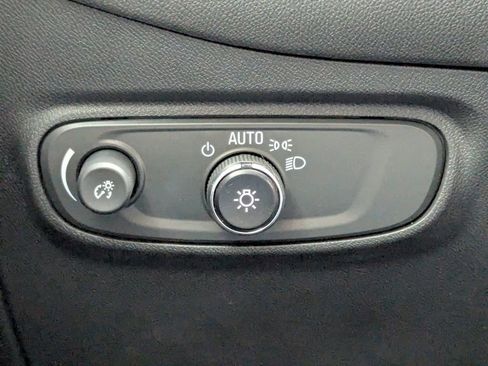 Certified 2023 Chevrolet Equinox LT FWD image 37