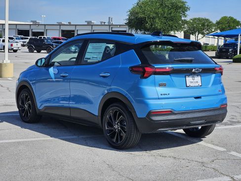 New 2027 Chevrolet Bolt RS w/ Technology Package FWD image 4