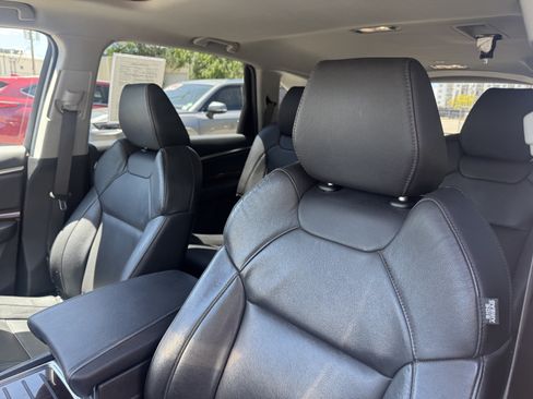 Used 2018 Acura MDX SH-AWD image 25