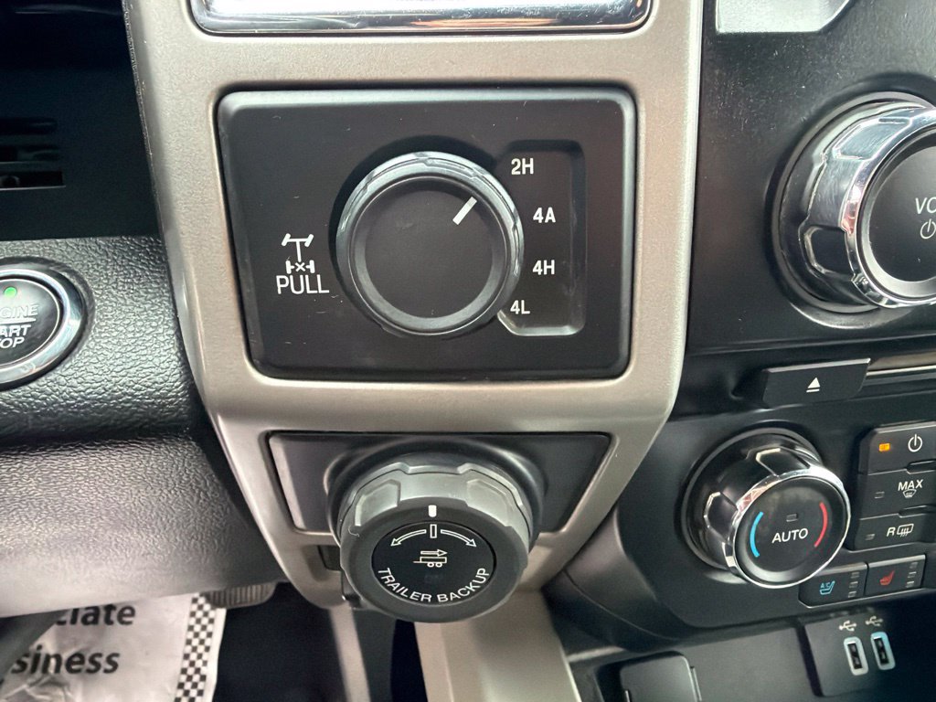 Used 2016 Ford F150 Lariat AWD/4WD image 23