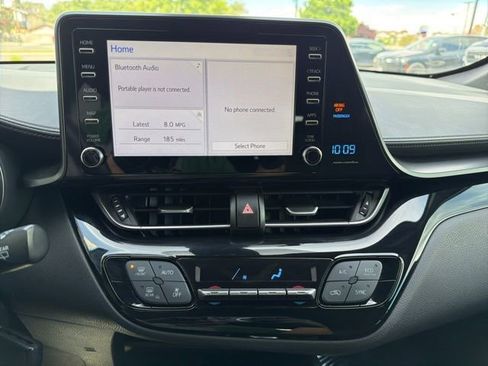 Used 2019 Toyota C-HR LE FWD image 23