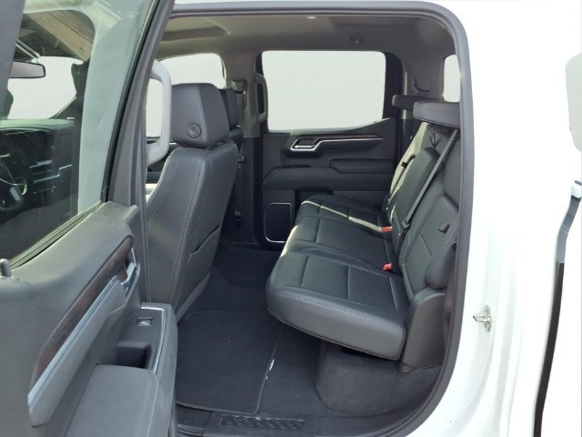 Used 2026 GMC Sierra 1500 SLT AWD/4WD image 10