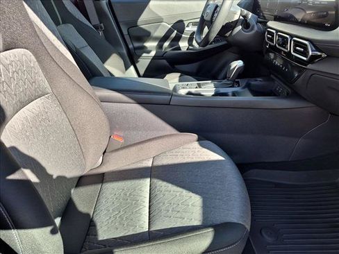 Used 2026 Nissan Sentra SV w/ Floor Mat Package FWD image 19