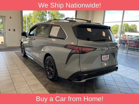 Used 2024 Toyota Sienna XSE w/ XSE Plus Package AWD/4WD image 8