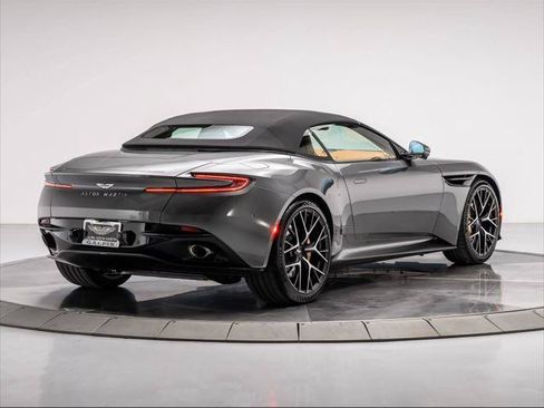 Used 2025 Aston Martin DB12 Convertible RWD image 19