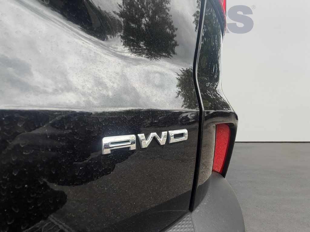 Used 2025 Ford Escape ST-Line Select AWD/4WD image 31