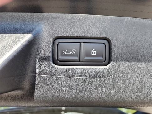 New 2025 Hyundai Santa Fe SEL image 9