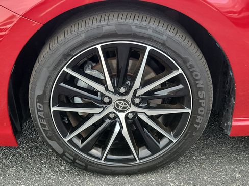 Used 2021 Toyota Camry SE image 14