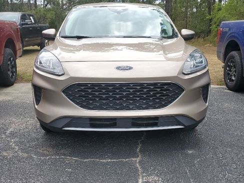 Used 2021 Ford Escape SE w/ Convenience Package FWD image 9
