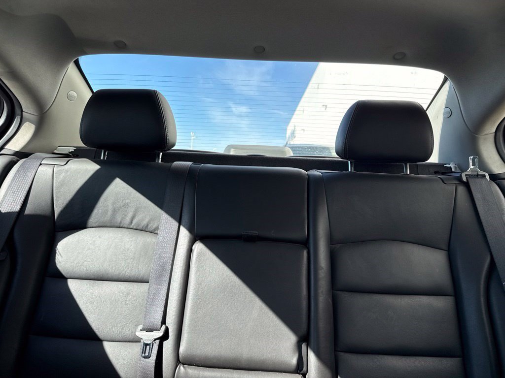 Used 2015 Chevrolet Cruze LTZ w/ Sun, Sound and Sport Package FWD image 9