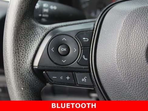 Used 2020 Toyota Corolla LE FWD image 15