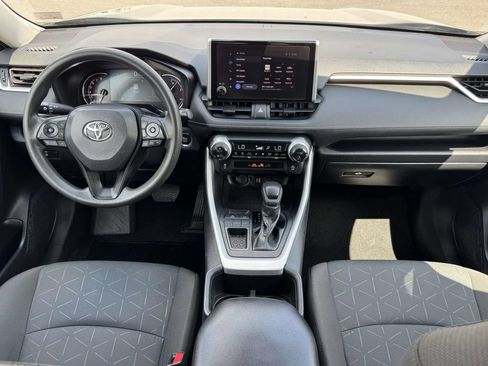 Used 2024 Toyota RAV4 XLE FWD image 2
