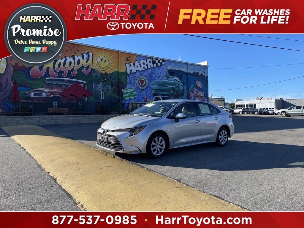 Used 2024 Toyota Corolla LE FWD image 1