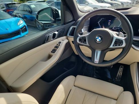 Used 2025 BMW X5 xDrive40i w/ Executive Package image 15
