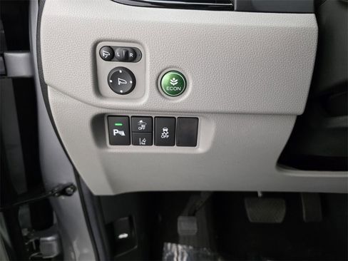 Used 2022 Honda Pilot Elite image 32