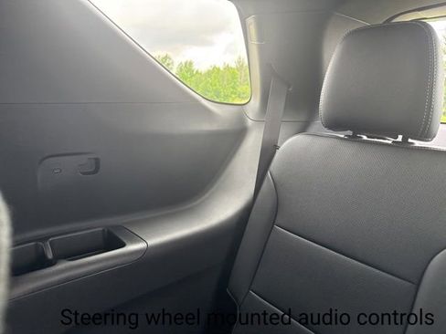 New 2026 Chevrolet Traverse LT w/ Midnight/Sport Edition AWD/4WD image 31