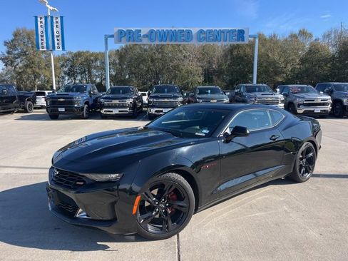 Used 2023 Chevrolet Camaro LT w/ RS Package image 2