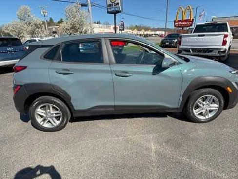 Used 2022 Hyundai Kona SE AWD/4WD image 6