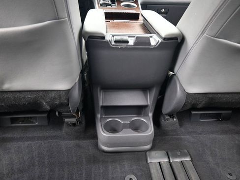 Used 2021 Toyota Sienna XLE image 37