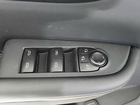Used 2026 Buick Enclave Preferred AWD/4WD image 17