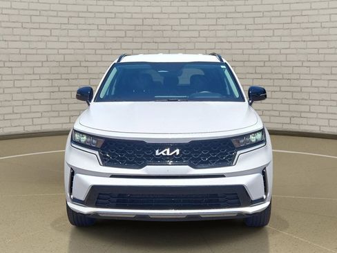Used 2022 Kia Sorento S FWD image 2