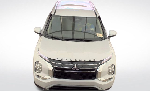 Used 2025 Mitsubishi Outlander SE FWD image 8