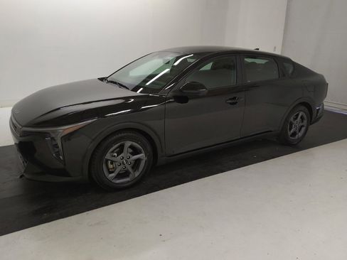 Used 2025 Kia K4 FWD image 2