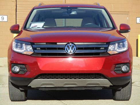 Used 2016 Volkswagen Tiguan SE AWD/4WD image 2