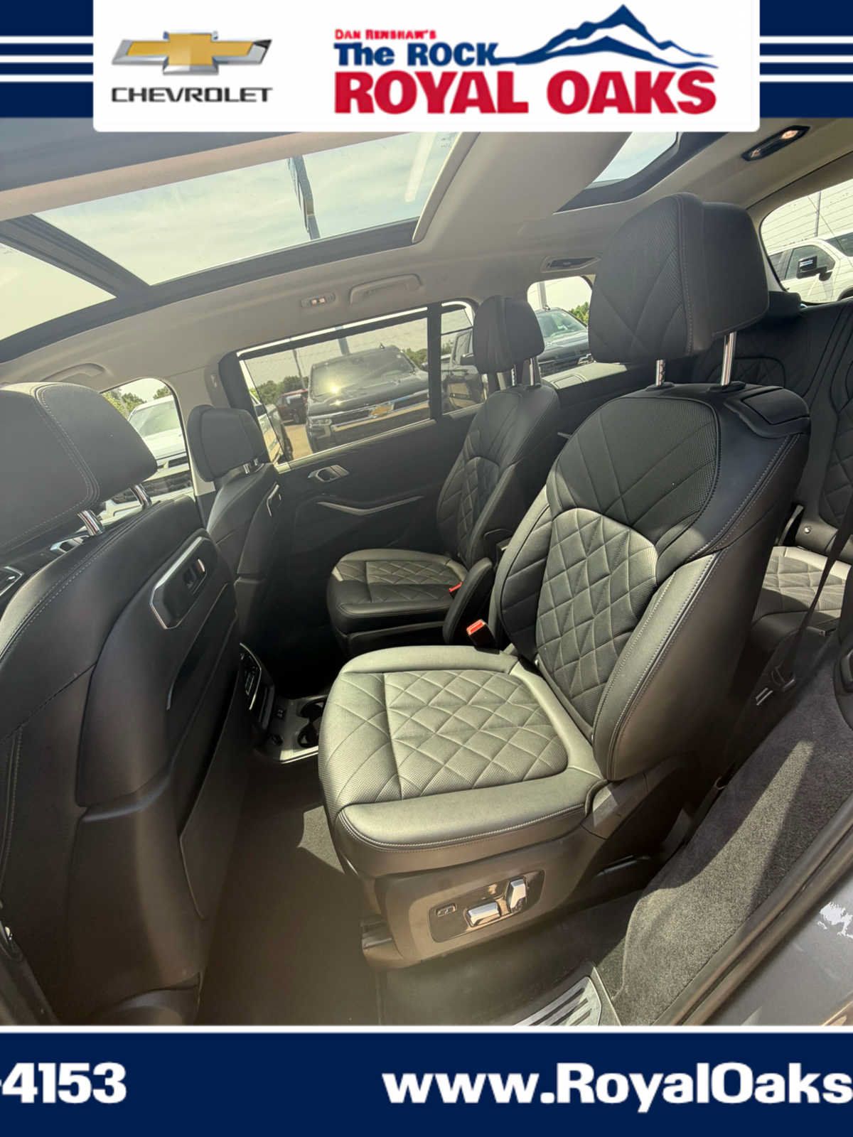 Used 2023 BMW X7 xDrive40i w/ Premium Package AWD/4WD image 12