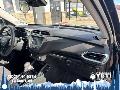 Used 2023 Chevrolet TrailBlazer LT image 13