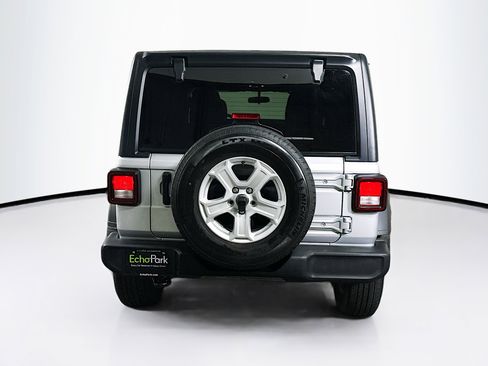 Used 2022 Jeep Wrangler Sport S image 7