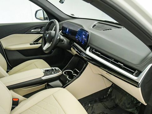Certified 2023 BMW X1 xDrive28i w/ Convenience Package AWD/4WD image 16