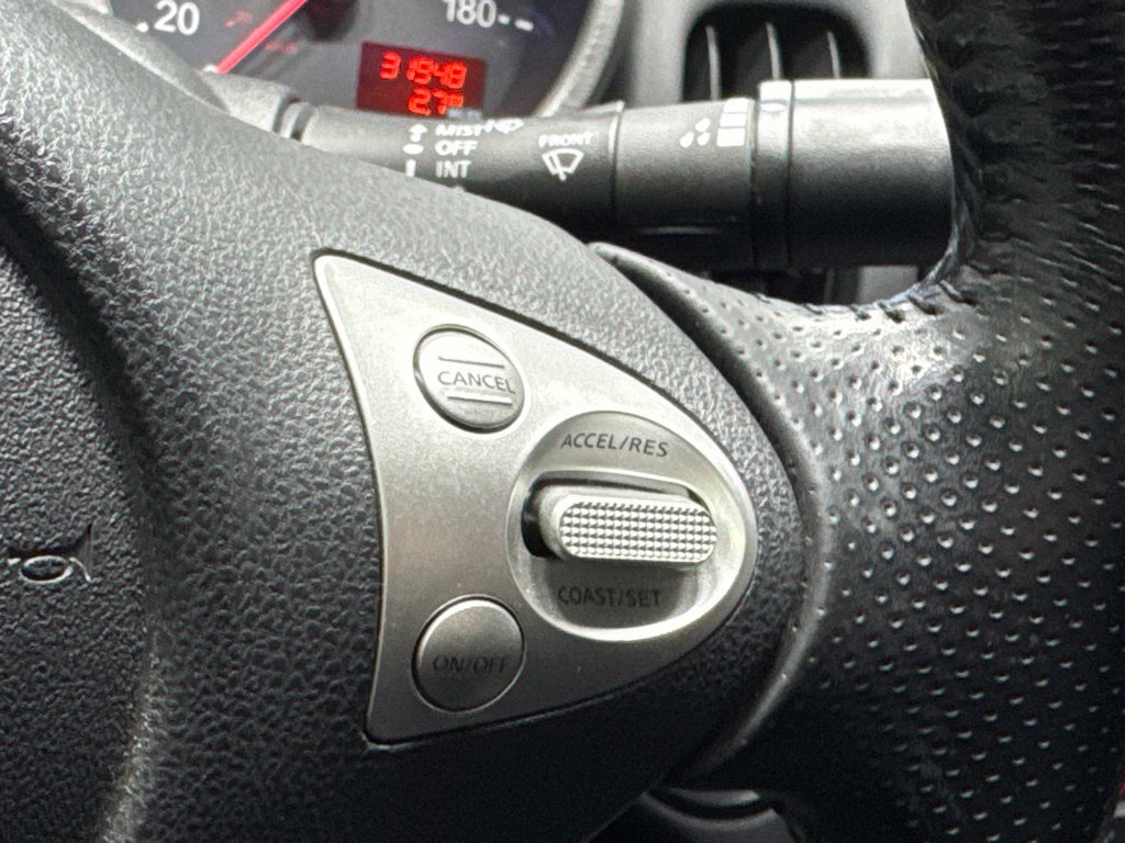 Used 2018 Nissan 370Z Coupe RWD image 12