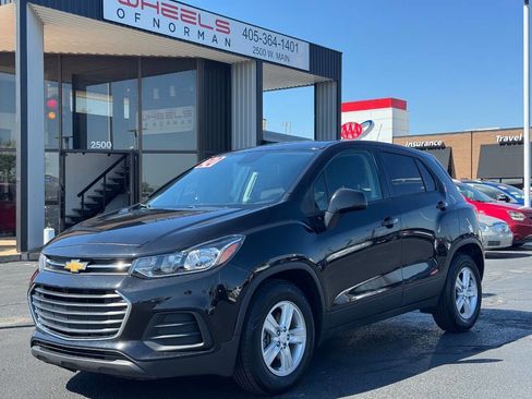 Used 2020 Chevrolet Trax LS w/ Tint and Cruise Package image 1
