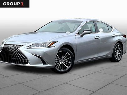 New 2025 Lexus ES 350 w/ Premium Package