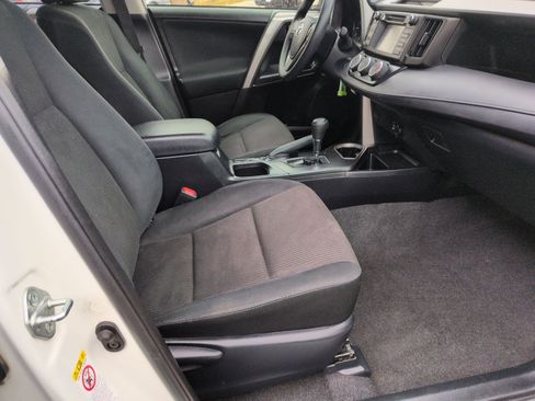 Used 2017 Toyota RAV4 LE w/ All Weather Liner Package image 30