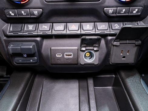 Used 2023 Chevrolet Silverado 2500 LTZ w/ LTZ Plus Package image 27