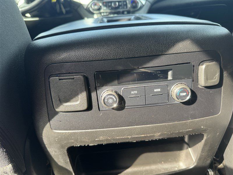 Used 2018 Chevrolet Suburban LS w/ Skid Plate Package AWD/4WD image 28