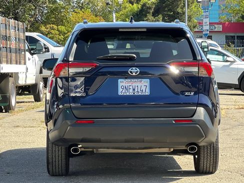 Used 2024 Toyota RAV4 XLE FWD image 5