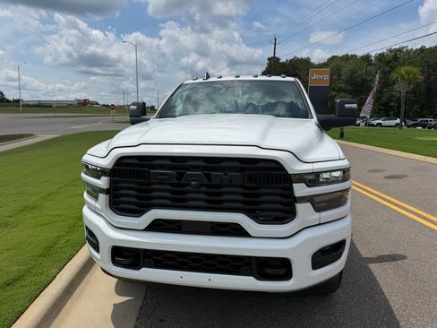 New 2026 RAM 2500 Big Horn AWD/4WD image 16