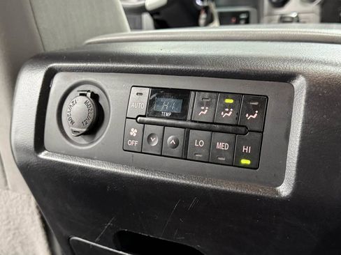 Used 2017 Toyota Sequoia SR5 image 24