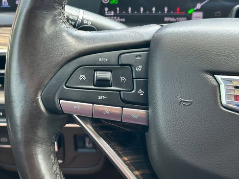 Used 2022 Cadillac Escalade Premium Luxury w/ Performance Package AWD/4WD image 43