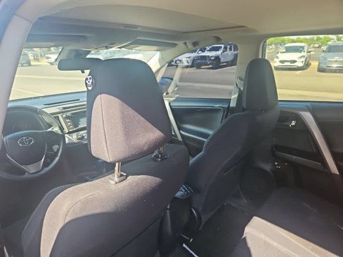 Used 2018 Toyota RAV4 XLE w/ Plus Extra Value Package FWD image 11