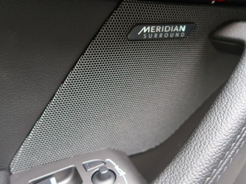 Used 2016 Jaguar F-TYPE S image 22