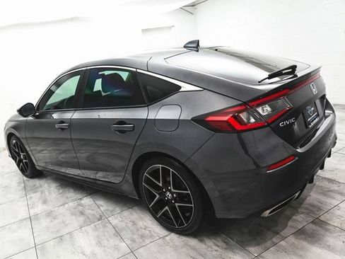 Used 2024 Honda Civic Sport Touring image 2