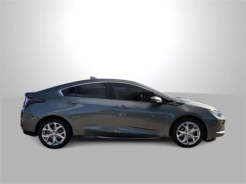 Used 2017 Chevrolet Volt Premier w/ Driver Confidence II Package image 9
