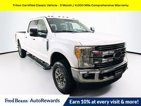 Used 2017 Ford F250 Lariat w/ Chrome Package image 1
